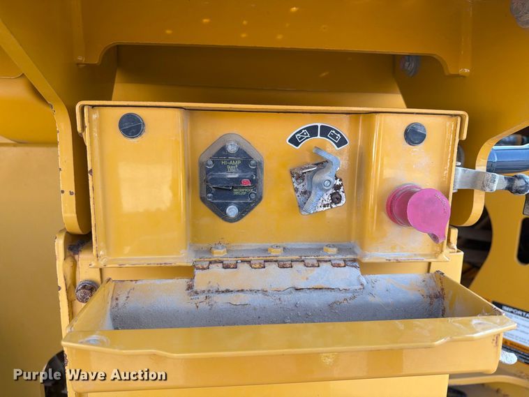 image for item FP4052 2021 John Deere 624P wheel loader
