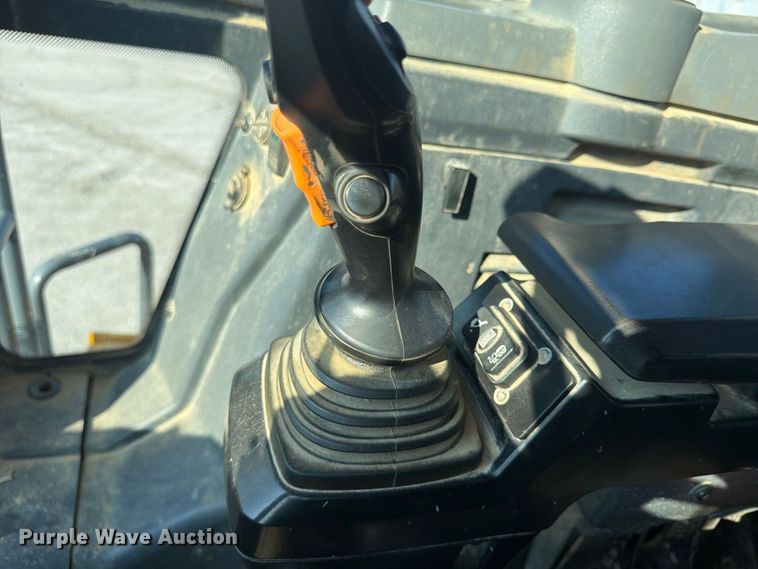 image for item FP4052 2021 John Deere 624P wheel loader
