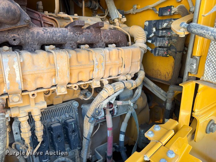 image for item FP4052 2021 John Deere 624P wheel loader