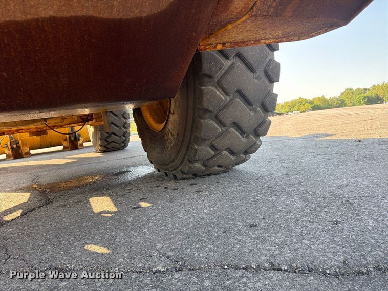 image for item FP4052 2021 John Deere 624P wheel loader