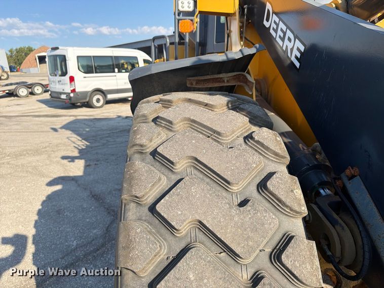 image for item FP4052 2021 John Deere 624P wheel loader