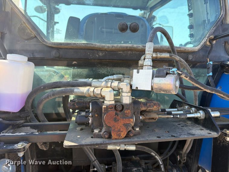 image for item FP4053 2016 New Holland TS6 130 MFWD tractor