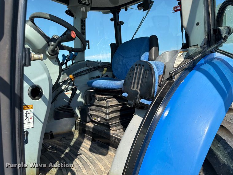 image for item FP4053 2016 New Holland TS6 130 MFWD tractor