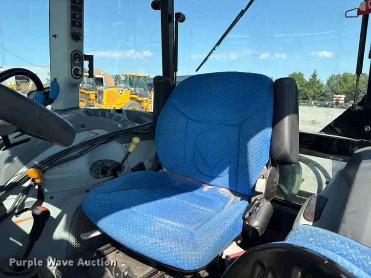 image for item FP4053 2016 New Holland TS6 130 MFWD tractor