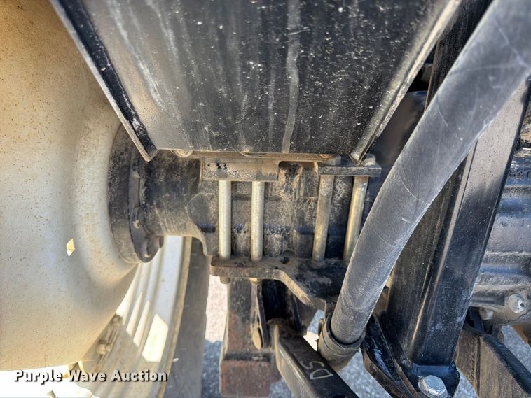 image for item FP4053 2016 New Holland TS6 130 MFWD tractor