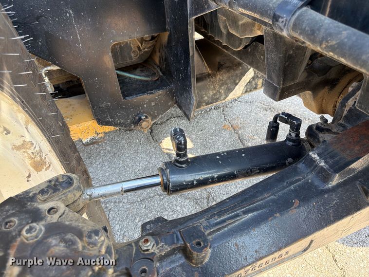 image for item FP4053 2016 New Holland TS6 130 MFWD tractor