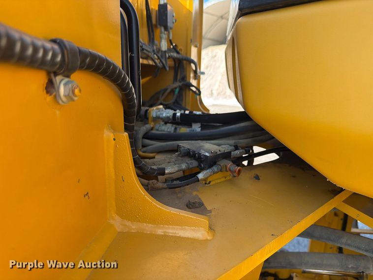image for item FP4054 2021 John Deere 624P wheel loader