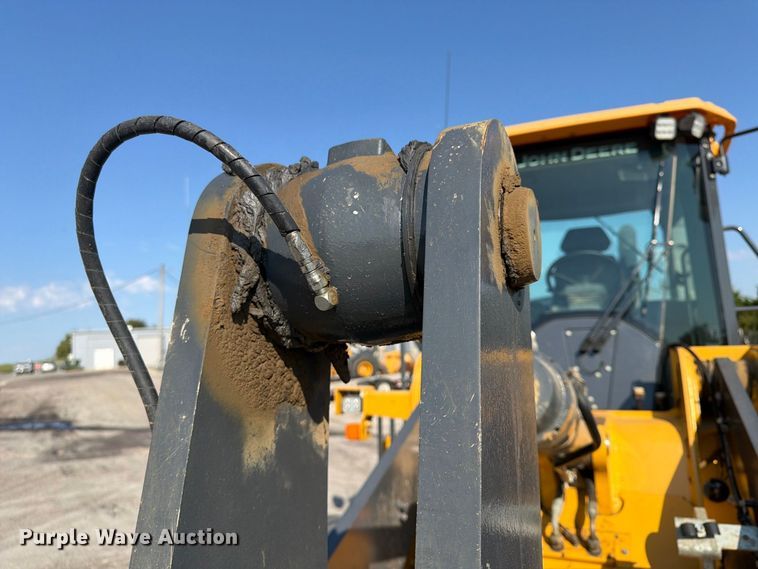 image for item FP4054 2021 John Deere 624P wheel loader