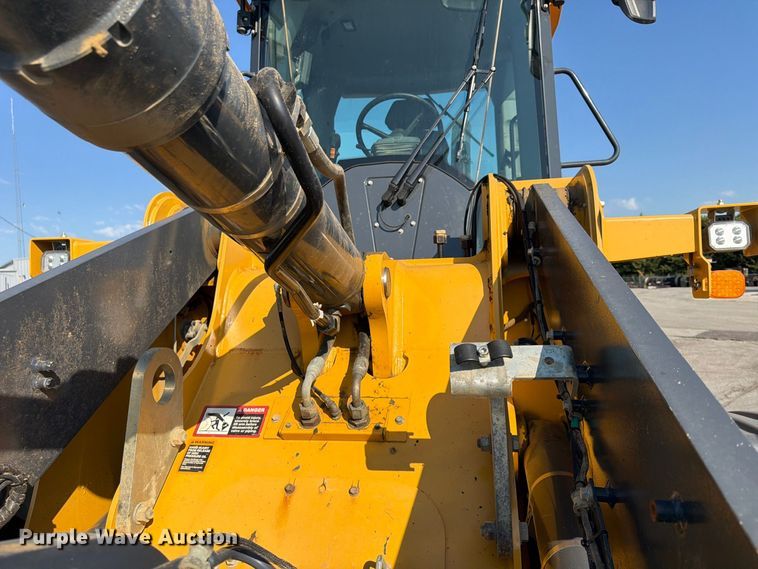 image for item FP4054 2021 John Deere 624P wheel loader