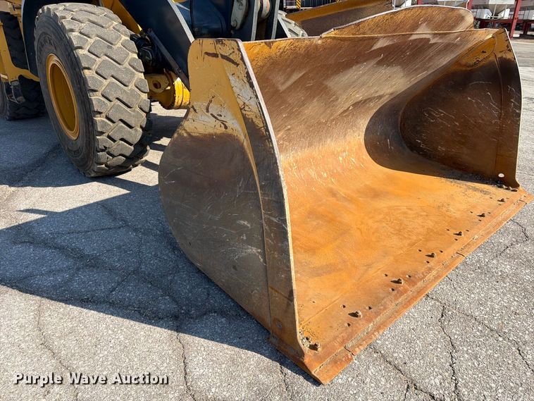 image for item FP4054 2021 John Deere 624P wheel loader