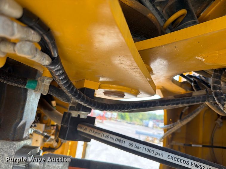 image for item FP4054 2021 John Deere 624P wheel loader