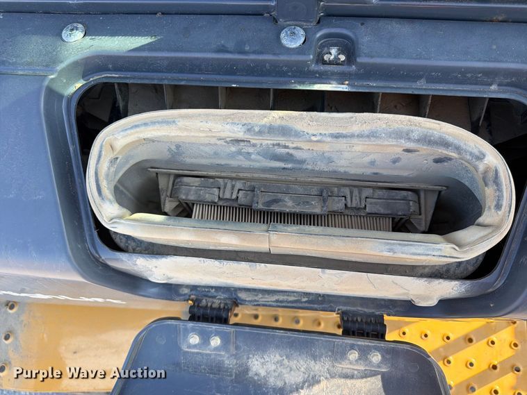 image for item FP4054 2021 John Deere 624P wheel loader