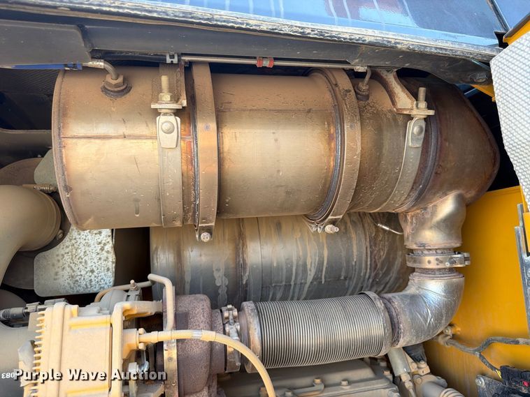 image for item FP4054 2021 John Deere 624P wheel loader