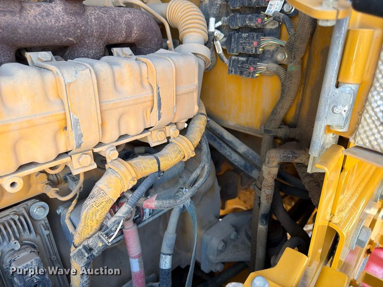 image for item FP4054 2021 John Deere 624P wheel loader
