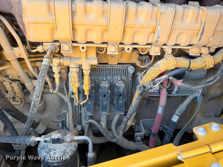 image for item FP4054 2021 John Deere 624P wheel loader