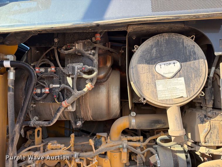 image for item FP4054 2021 John Deere 624P wheel loader