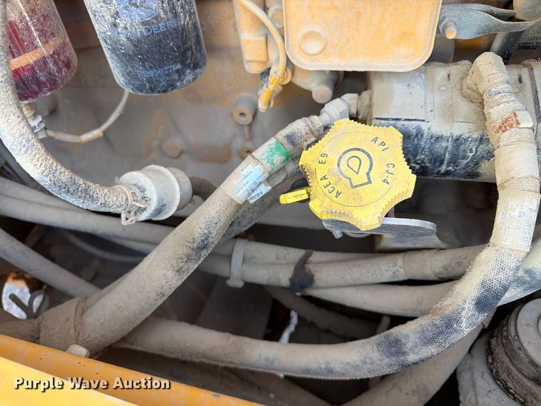 image for item FP4054 2021 John Deere 624P wheel loader