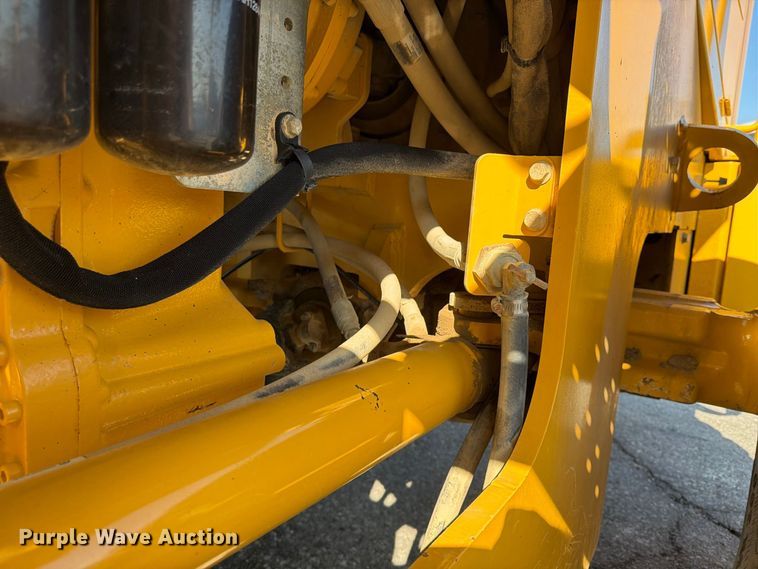image for item FP4054 2021 John Deere 624P wheel loader
