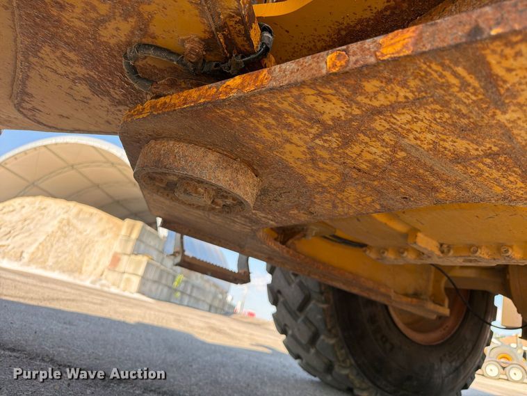 image for item FP4054 2021 John Deere 624P wheel loader