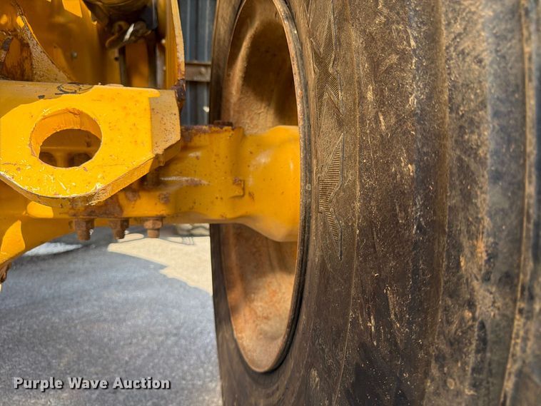 image for item FP4054 2021 John Deere 624P wheel loader