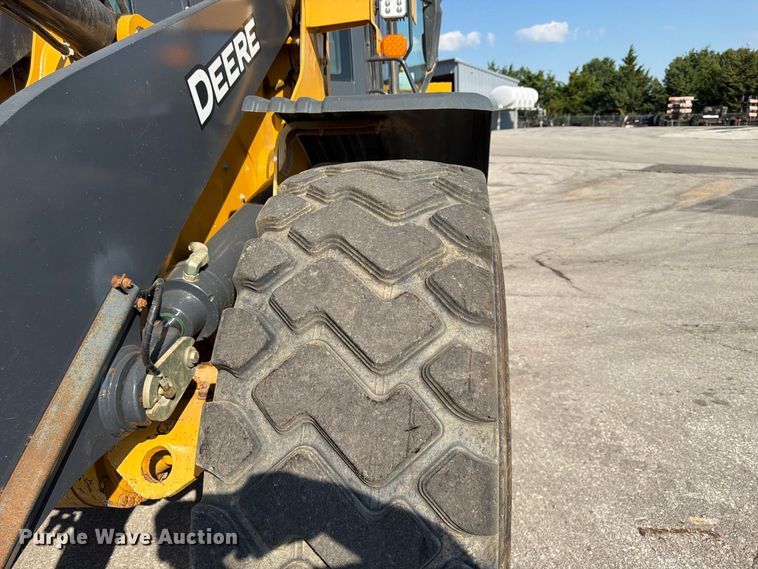 image for item FP4054 2021 John Deere 624P wheel loader