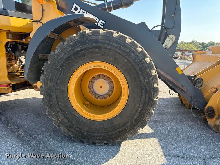 image for item FP4054 2021 John Deere 624P wheel loader