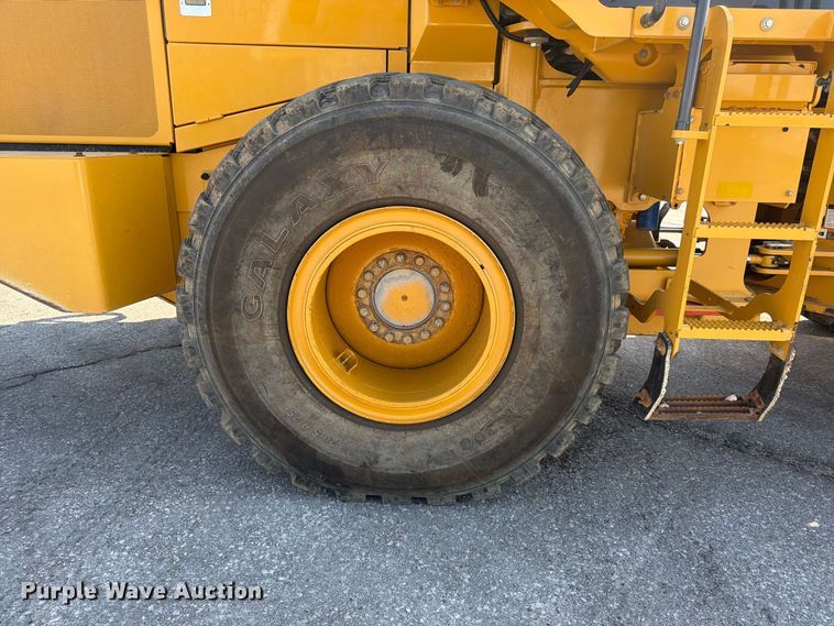image for item FP4054 2021 John Deere 624P wheel loader