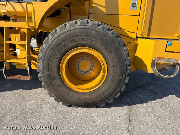 image for item FP4054 2021 John Deere 624P wheel loader