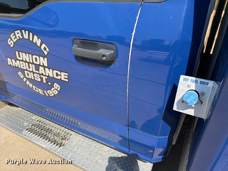 image for item FT6229 2017 Ford F350 Super Duty XLT ambulance