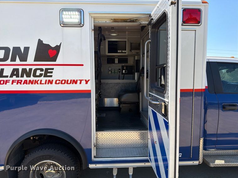 image for item FT6229 2017 Ford F350 Super Duty XLT ambulance
