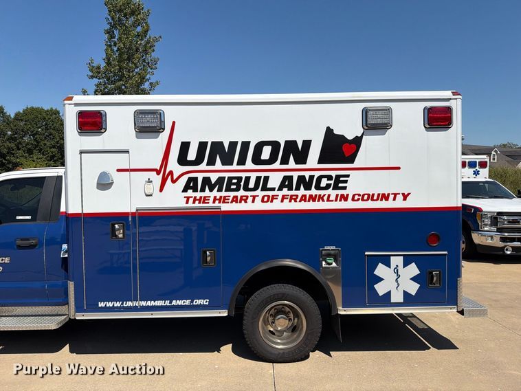 image for item FT6229 2017 Ford F350 Super Duty XLT ambulance