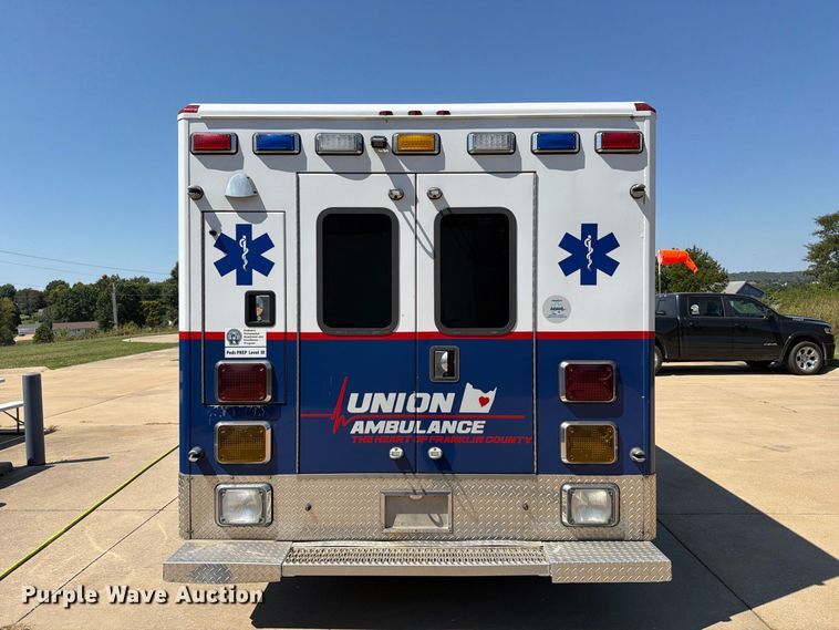 image for item FT6229 2017 Ford F350 Super Duty XLT ambulance