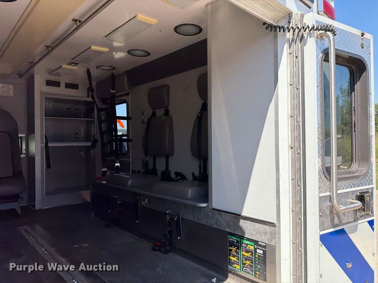 image for item FT6229 2017 Ford F350 Super Duty XLT ambulance