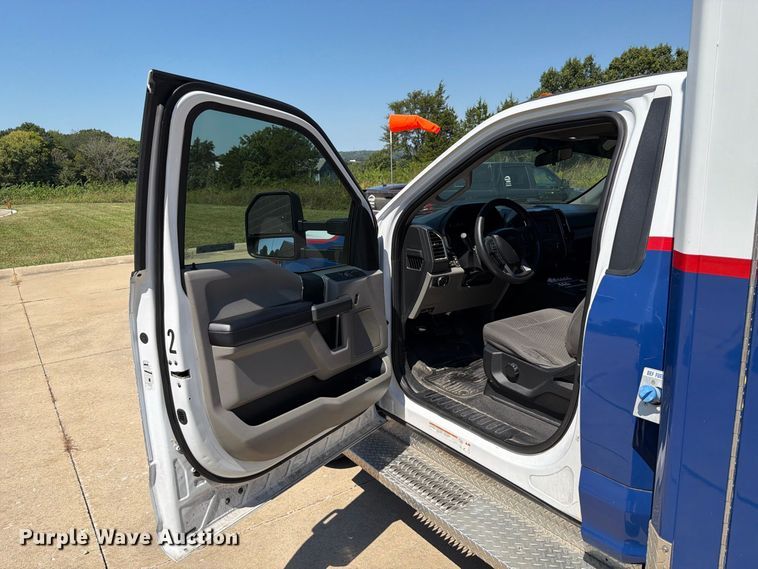 image for item FT6229 2017 Ford F350 Super Duty XLT ambulance