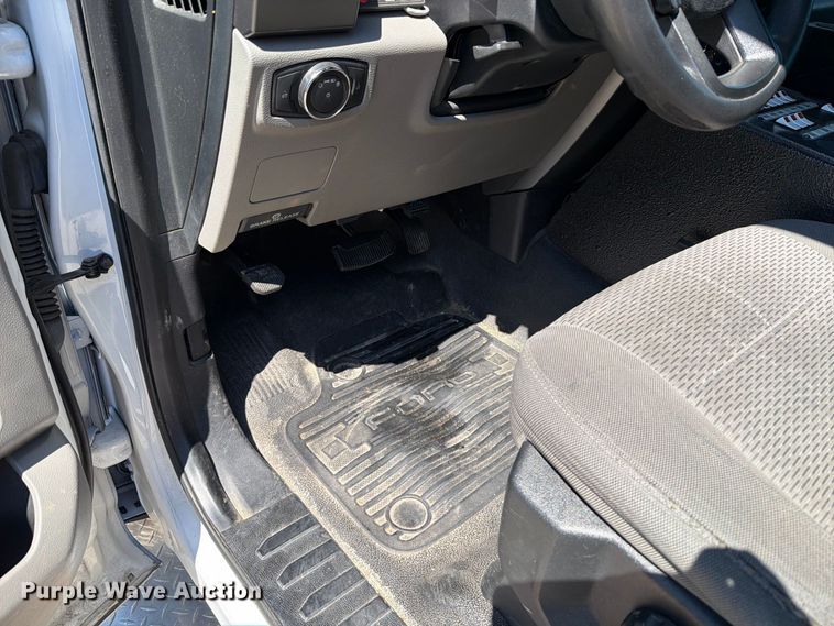 image for item FT6229 2017 Ford F350 Super Duty XLT ambulance