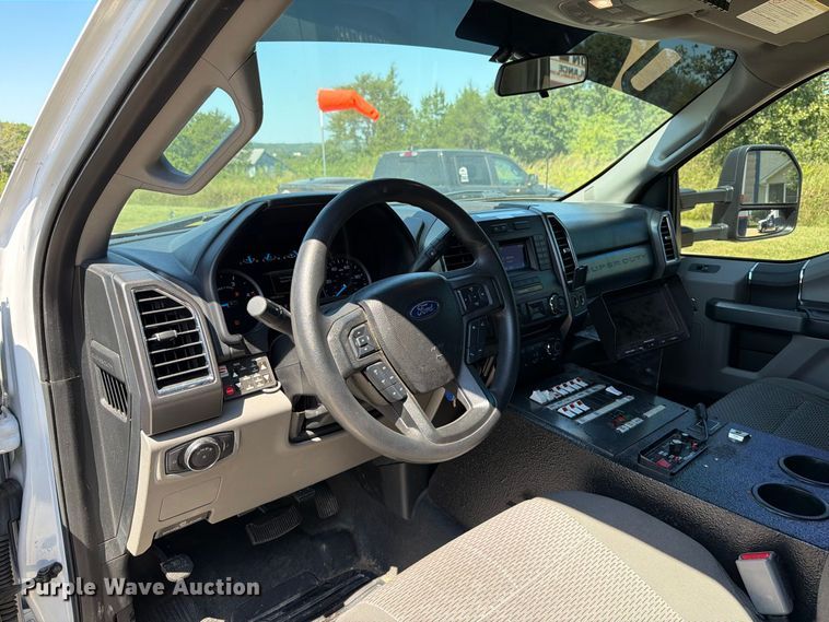 image for item FT6229 2017 Ford F350 Super Duty XLT ambulance