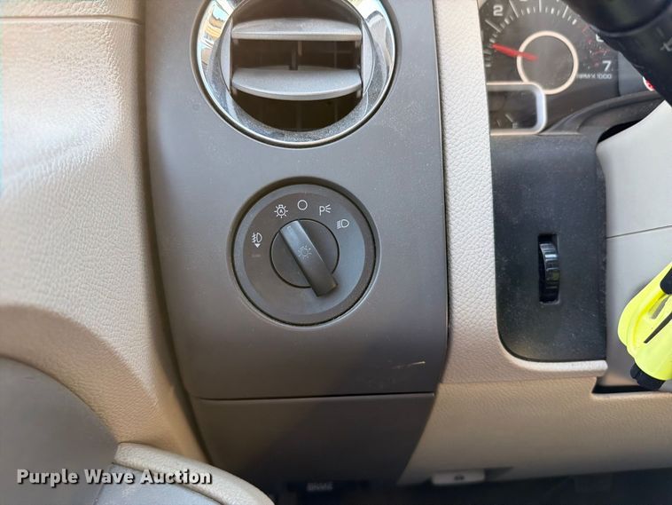 image for item FT6231 2008 Ford Expedition SUV