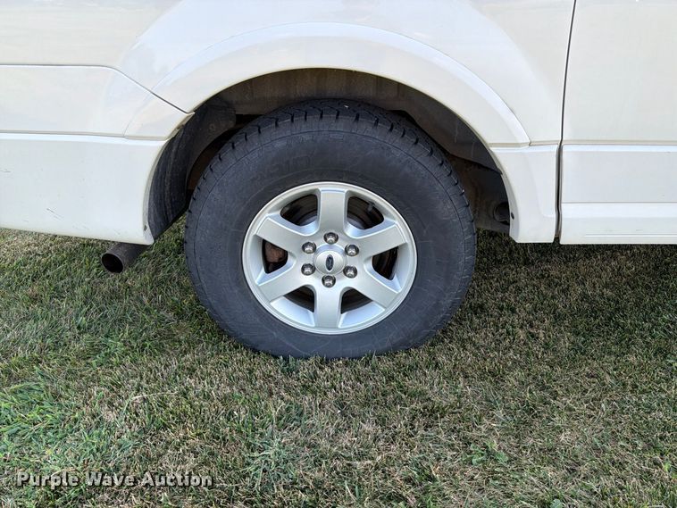 image for item FT6231 2008 Ford Expedition SUV