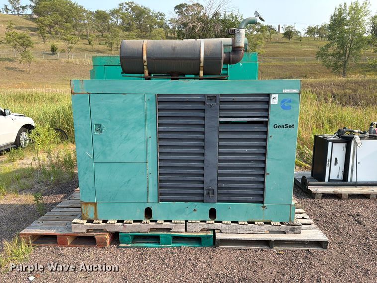 image for item FT6502 Onan 60ENA generator