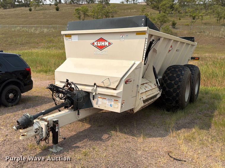 image for item FT6505 Kuhn SLC141T manure spreader