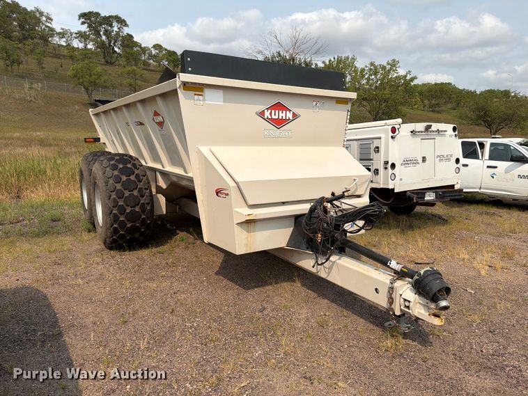 image for item FT6505 Kuhn SLC141T manure spreader