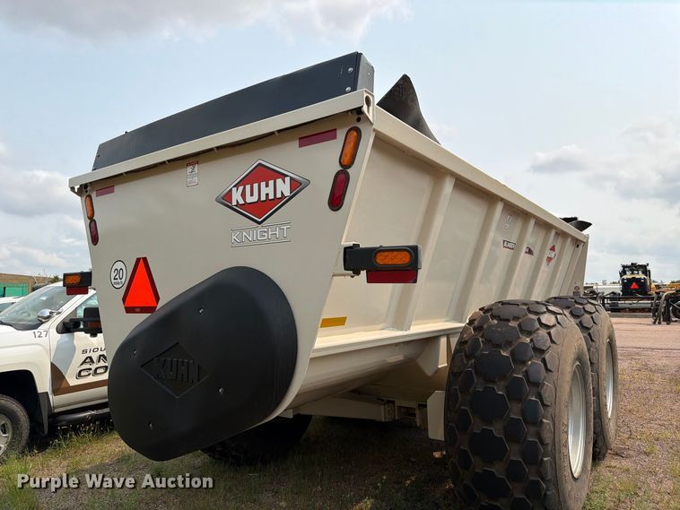 image for item FT6505 Kuhn SLC141T manure spreader
