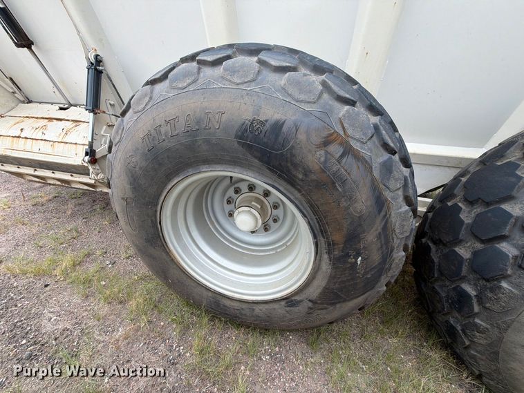 image for item FT6505 Kuhn SLC141T manure spreader