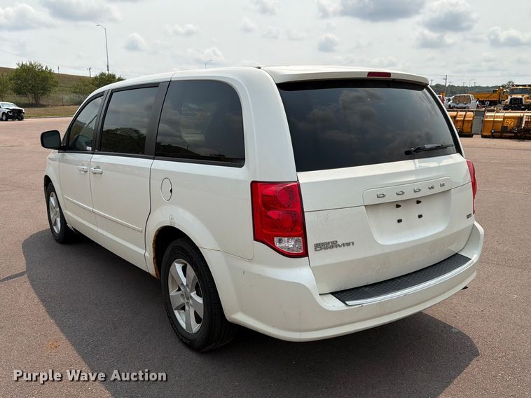 image for item FT6511 2013 Dodge Grand Caravan van