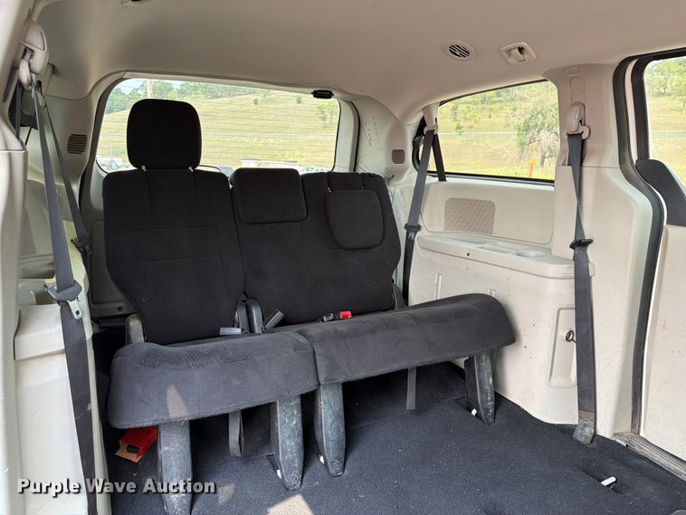image for item FT6511 2013 Dodge Grand Caravan van
