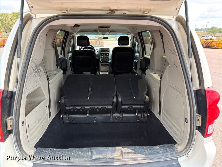 image for item FT6511 2013 Dodge Grand Caravan van