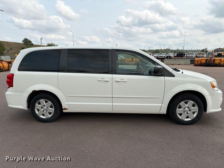 image for item FT6515 2011 Dodge Grand Caravan van