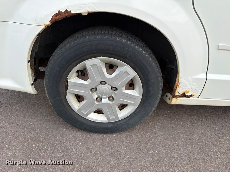 image for item FT6515 2011 Dodge Grand Caravan van