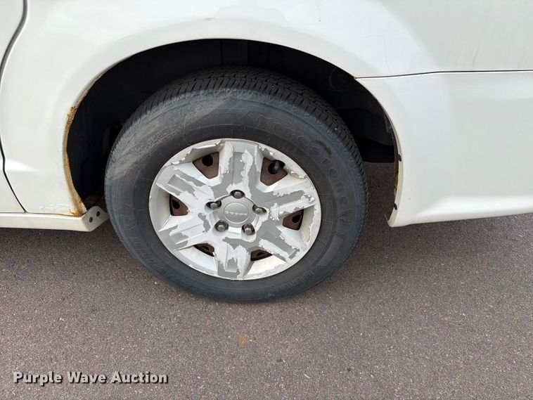 image for item FT6515 2011 Dodge Grand Caravan van