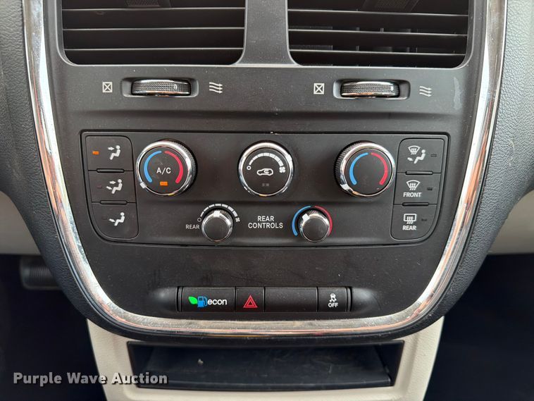 image for item FT6515 2011 Dodge Grand Caravan van